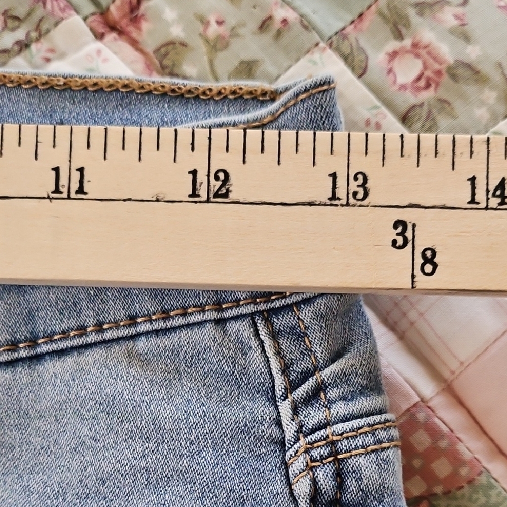 Curve Appeal High Rise Essential Skinny Jeans  - 4/27 - Picture 3 of 8
